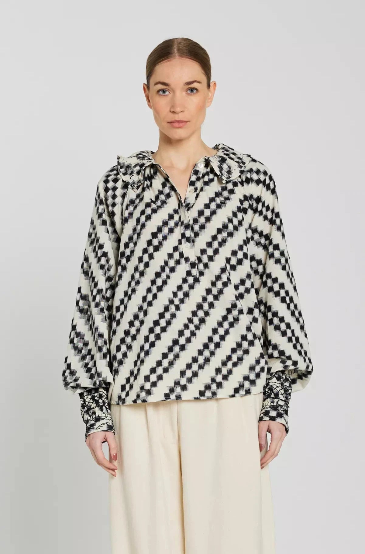 ikat v de vinster blouse noir et blanc