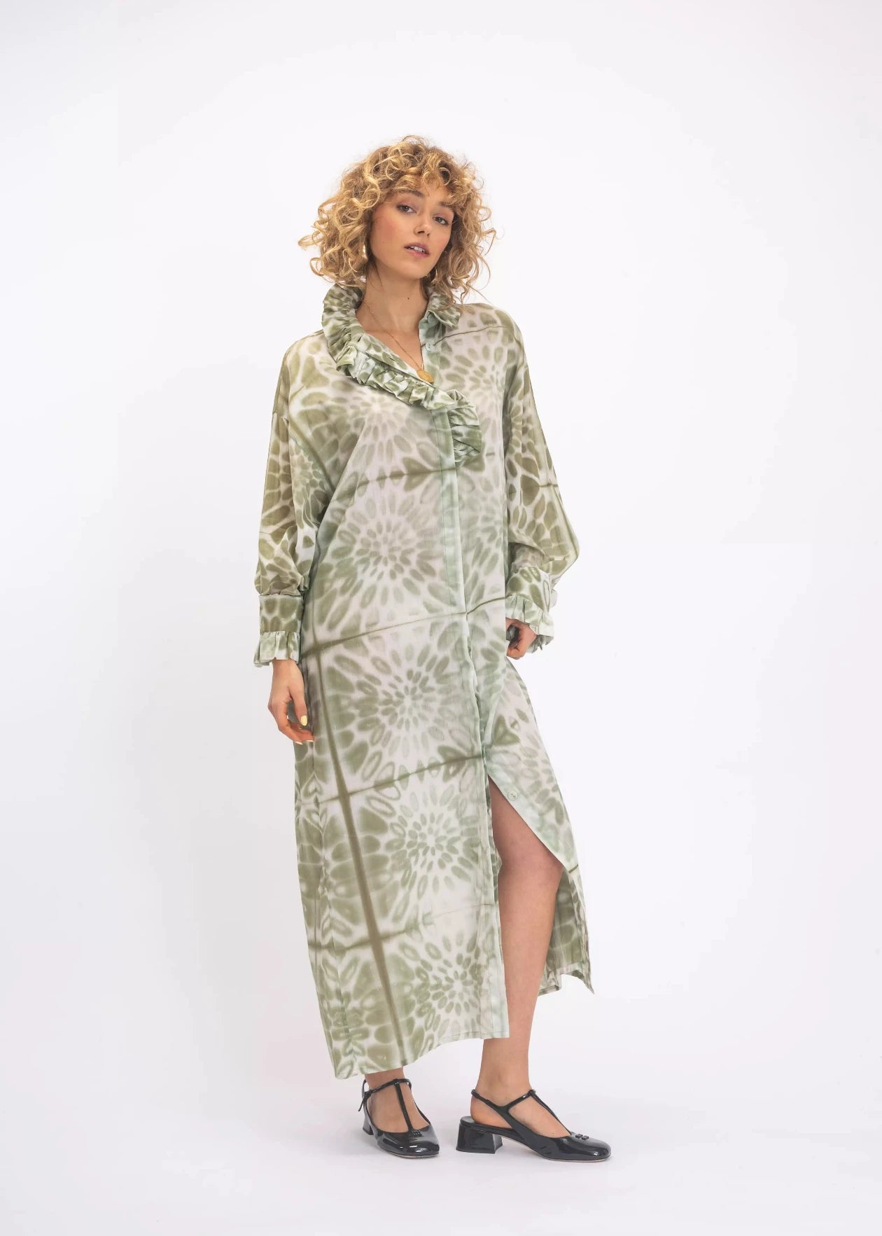 tie and dye kaki v de vinster robe