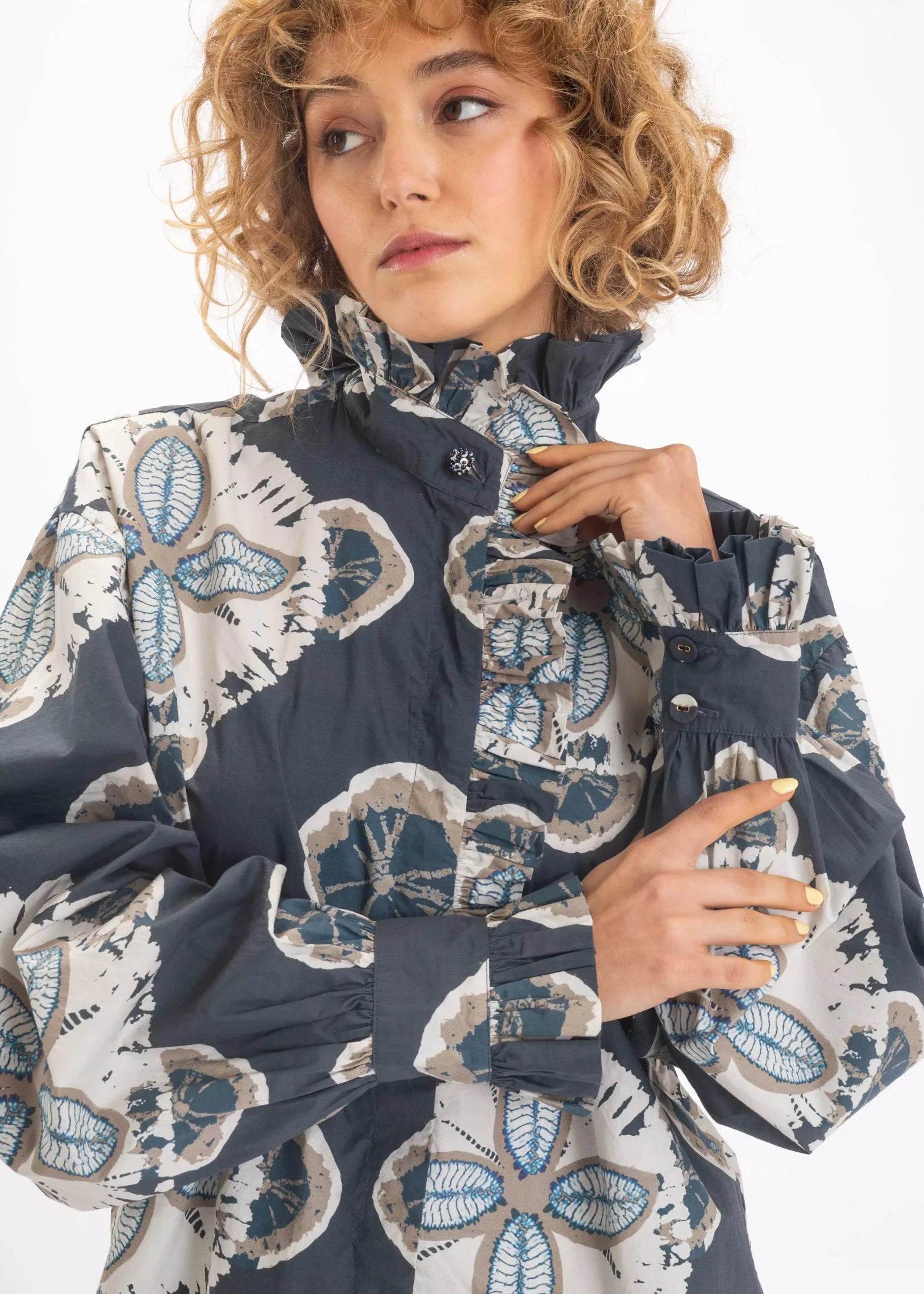 v de vinster blouse