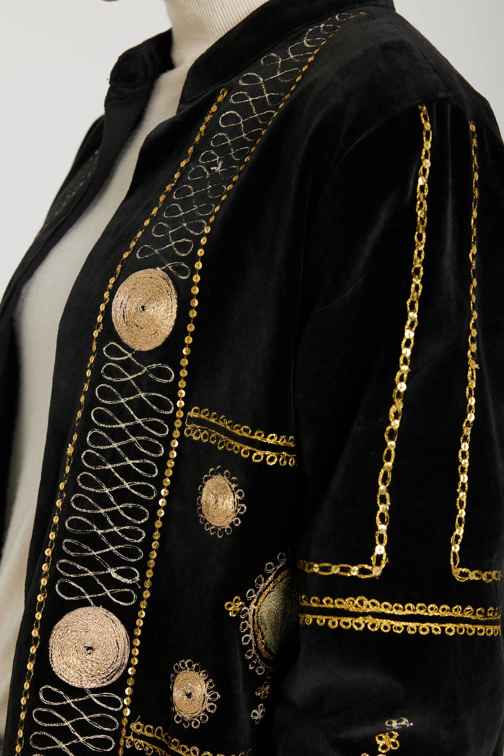 v de vinster broderie noire veste
