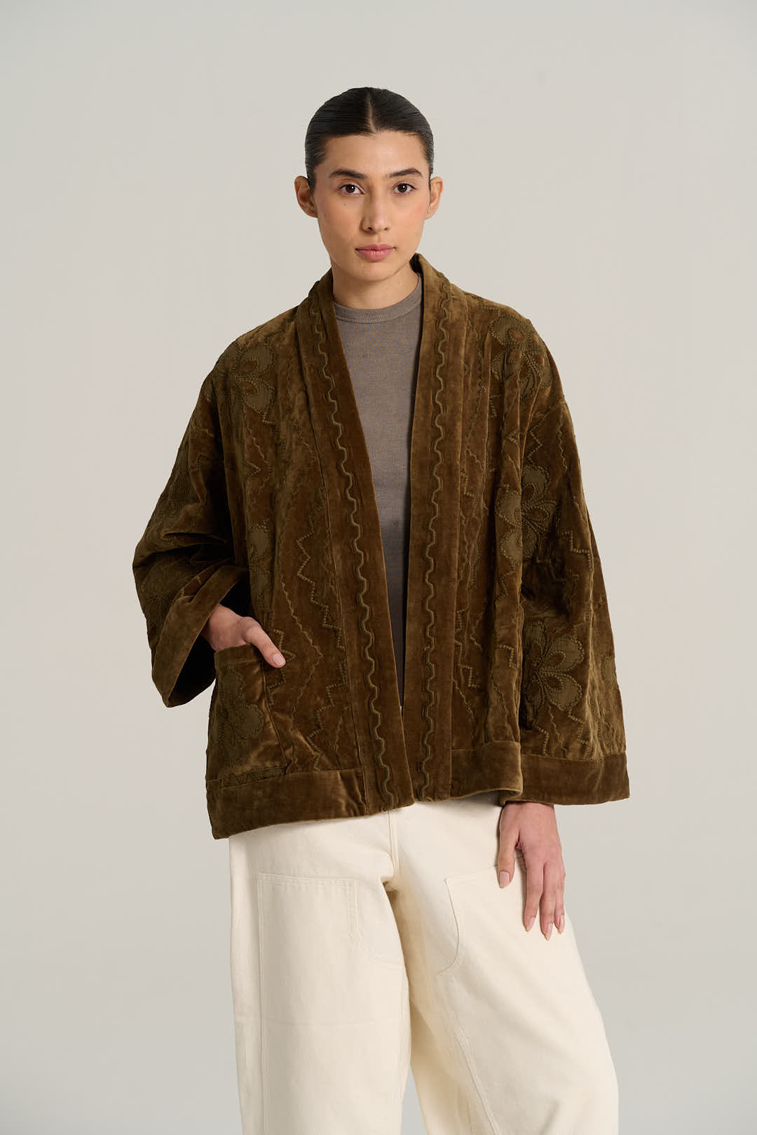 ISAAC khaki velvet kimono