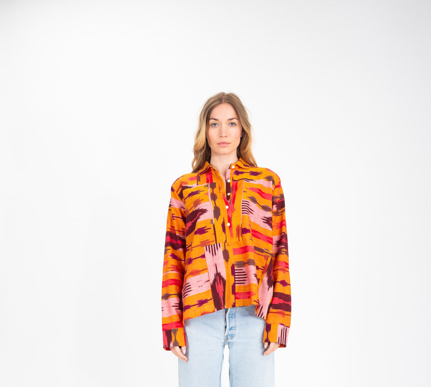 Ikat nilai orange-pink printed shirt