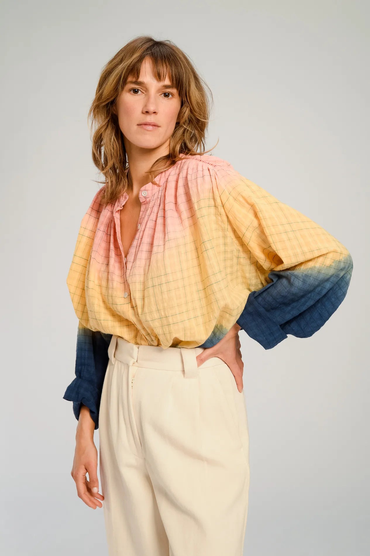 BLOUSE V DE VINSTER TIE AND DYE HIMI BLUE YELLOW