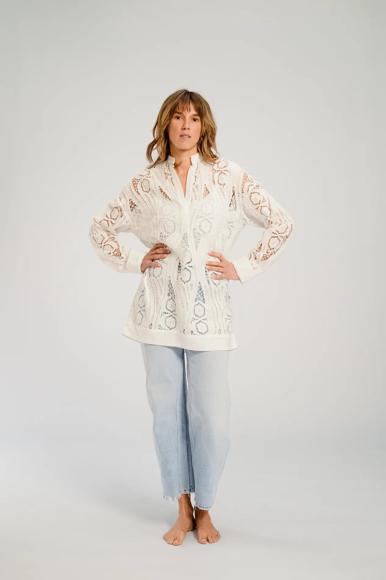 Robe courte dentelle V DE VINSTER blanche New York