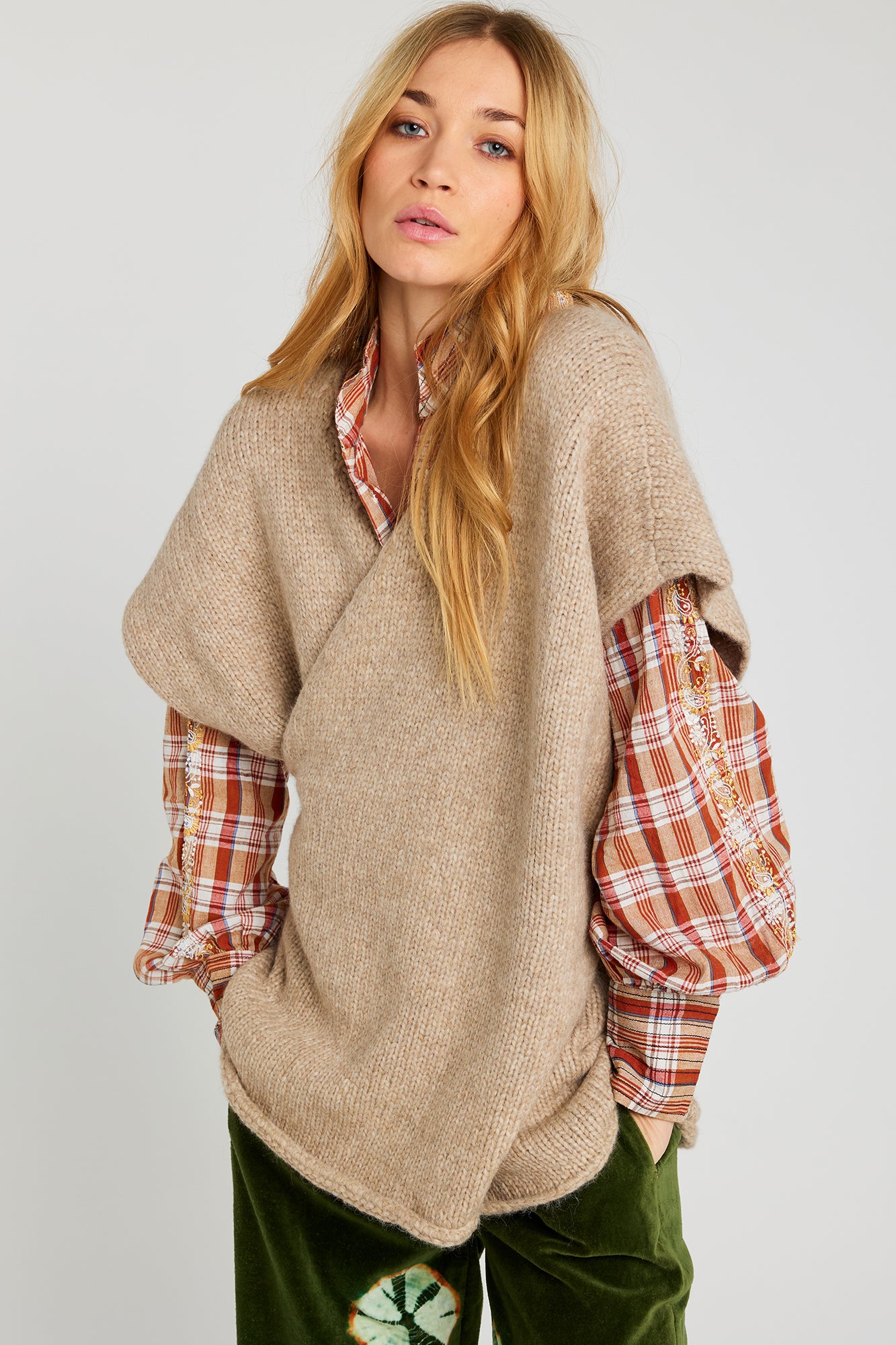 ROMANTIC Alpaca Sleeveless Sweater