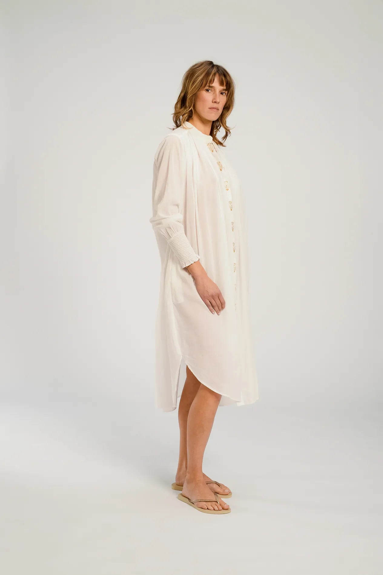 v de vinster white robe dress