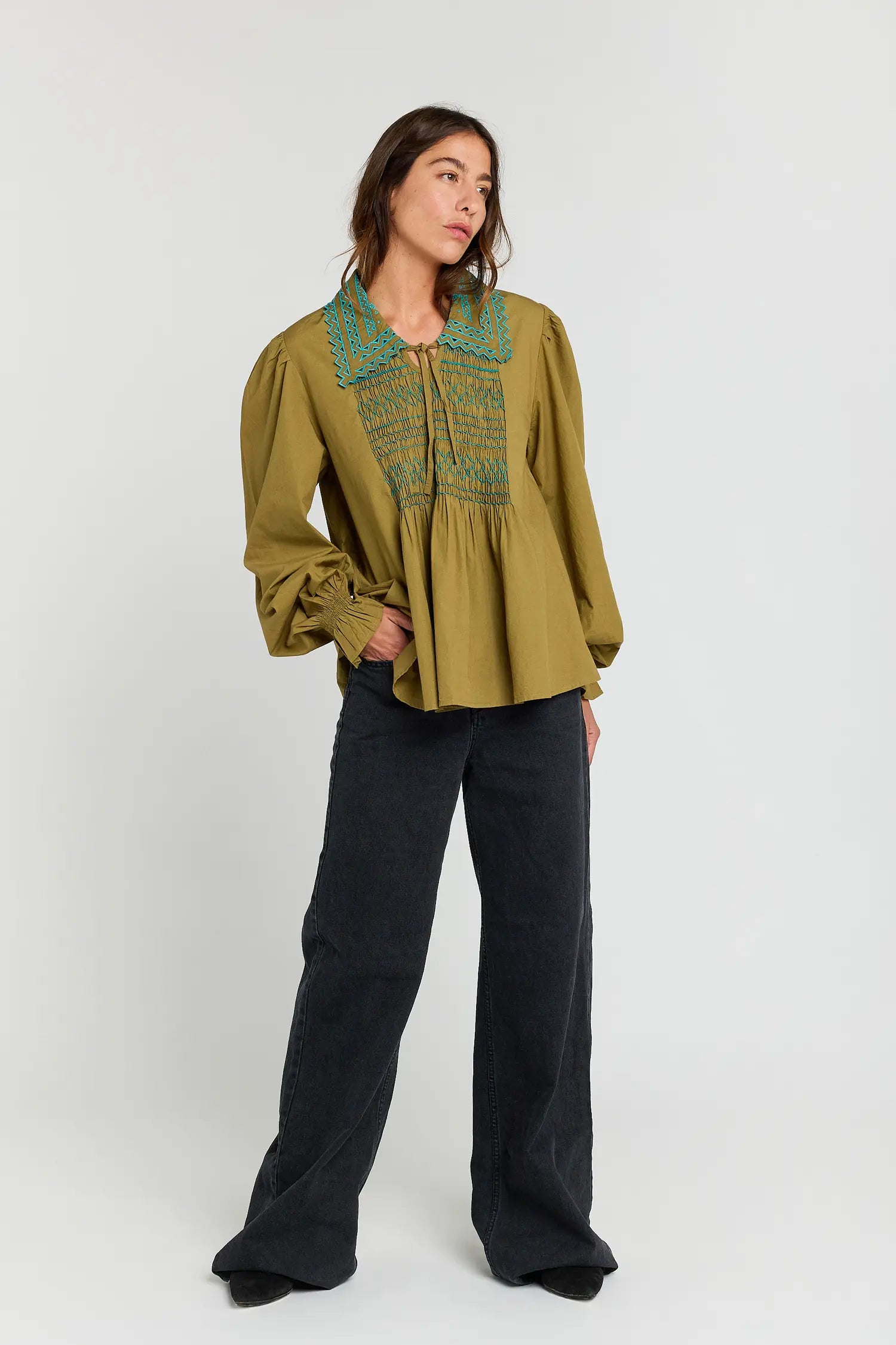 CONFIDENT smoky blouse