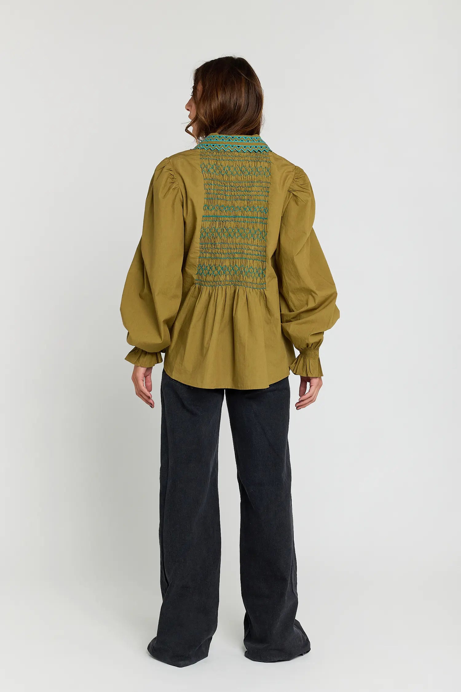 CONFIDENT smoky blouse