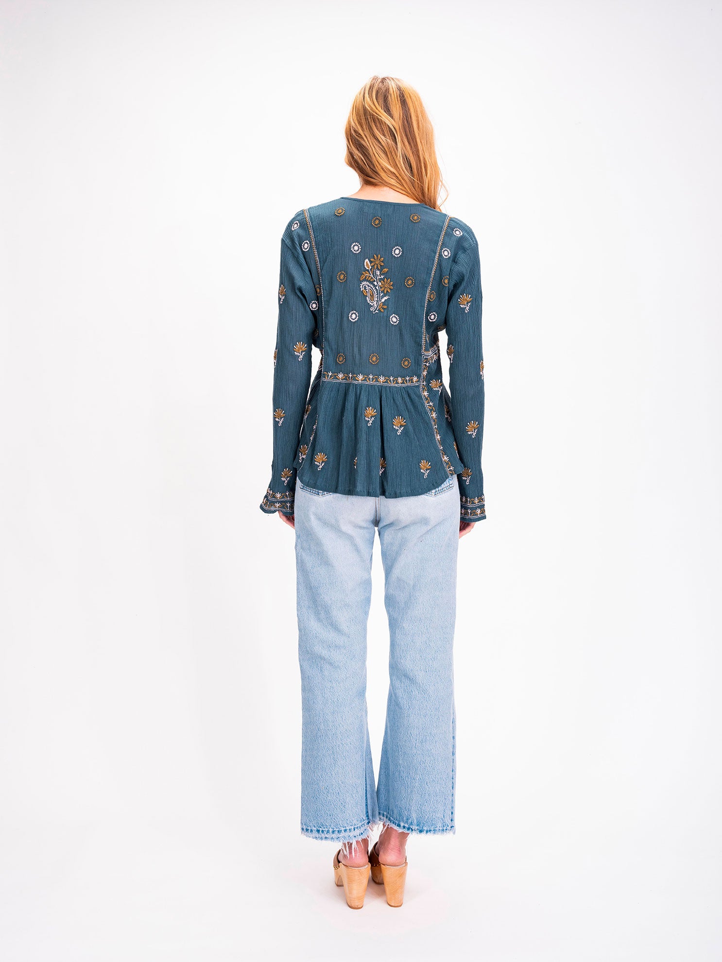 Blouse brodée bleu canard chic Ibiza