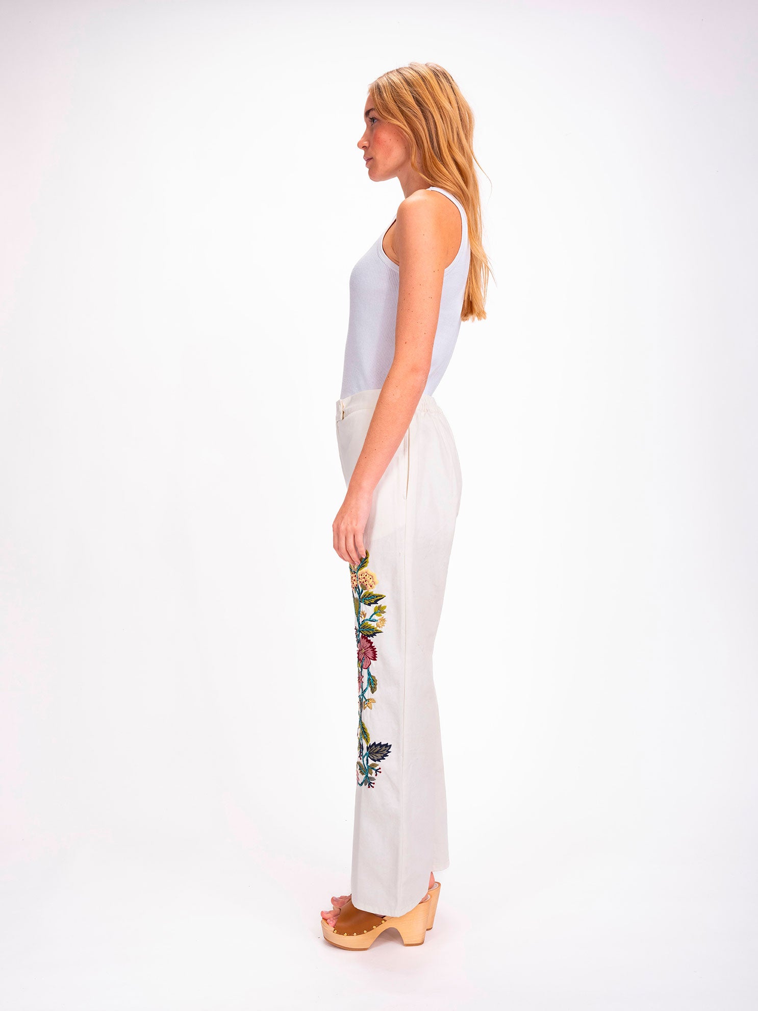 Pantalon blanc brodé Bombay