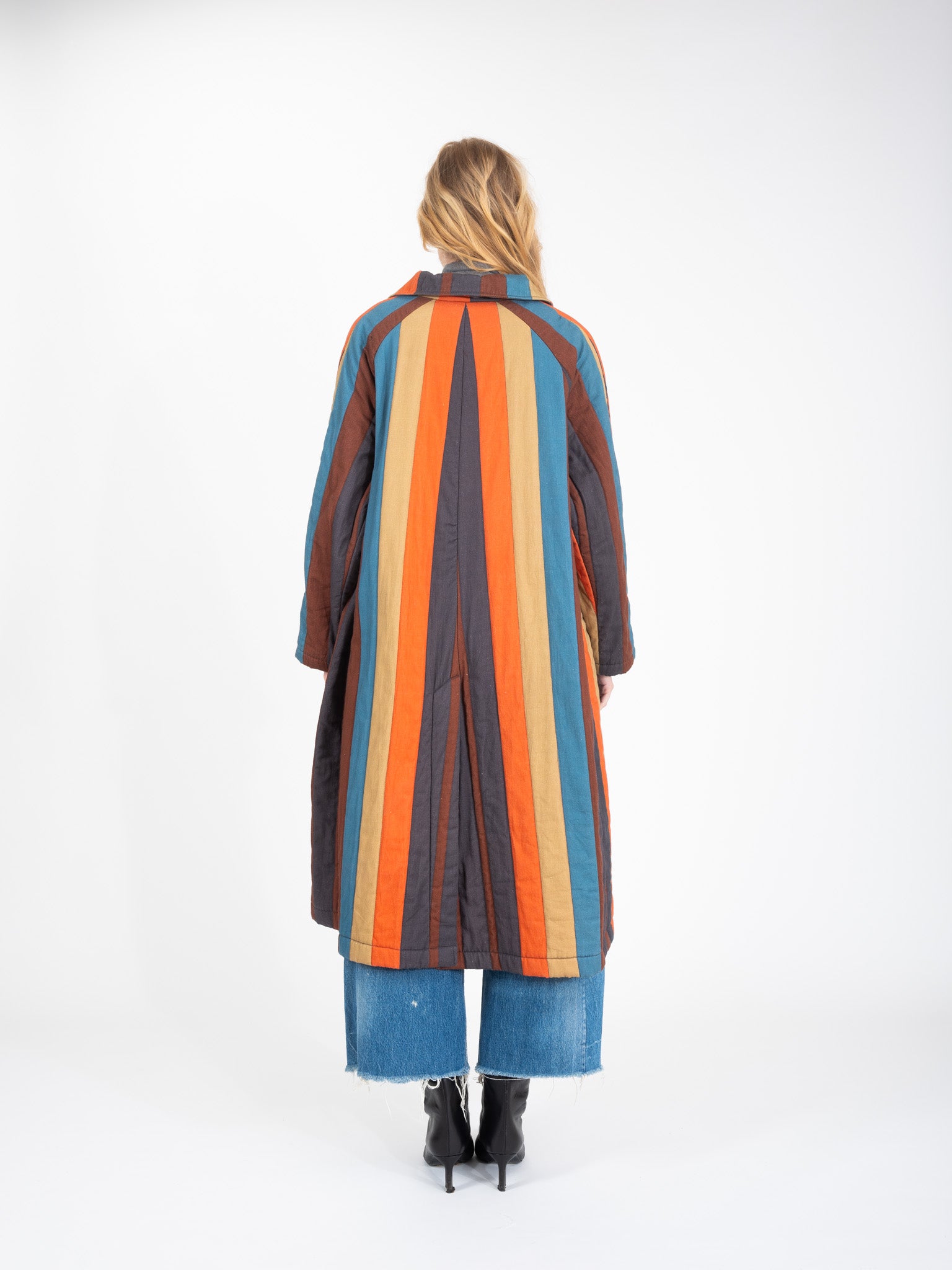HAPPY orange striped quilted coat