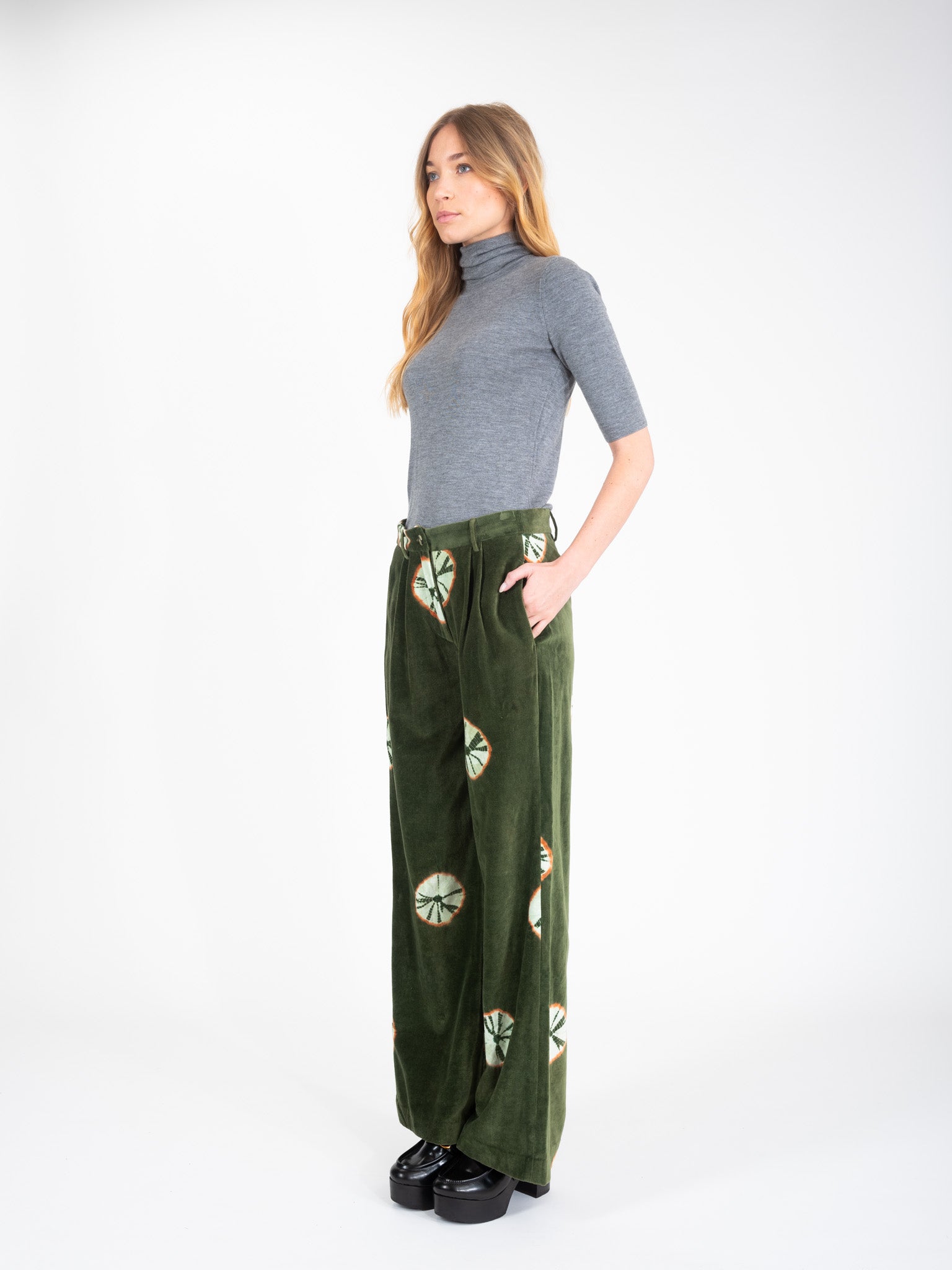 Pantalon en velours kaki tie and dye CHARM