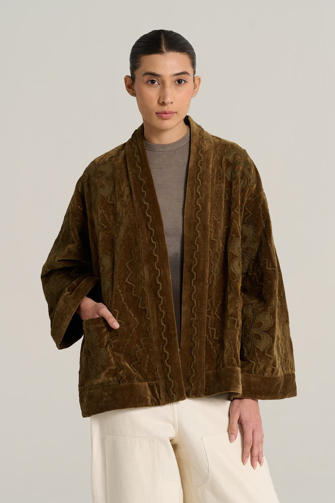 ISAAC khaki velvet kimono