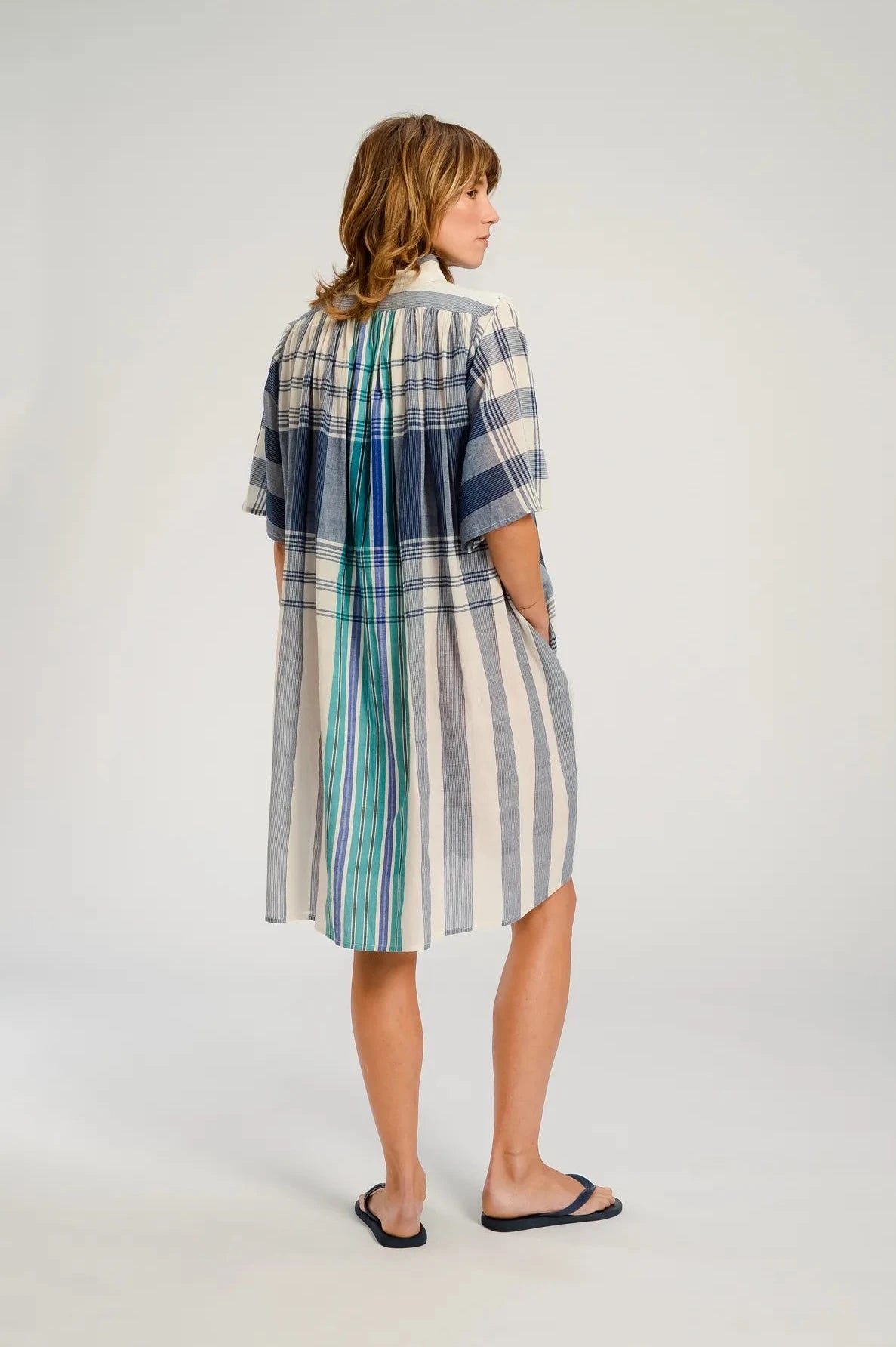 v de vinster sakai robe courte bleue